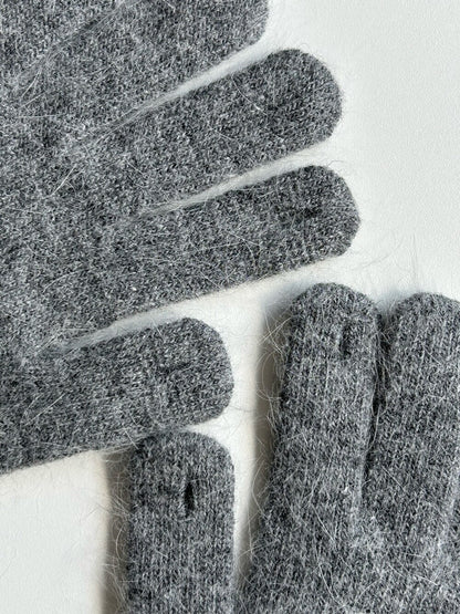 Skyfolio Angora Gloves 刺繡圖案手套