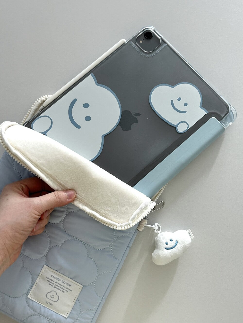 Skyfolio Hide and Seek Cloud Ipad Cover Case (10.9/11/12.9/13 inch)