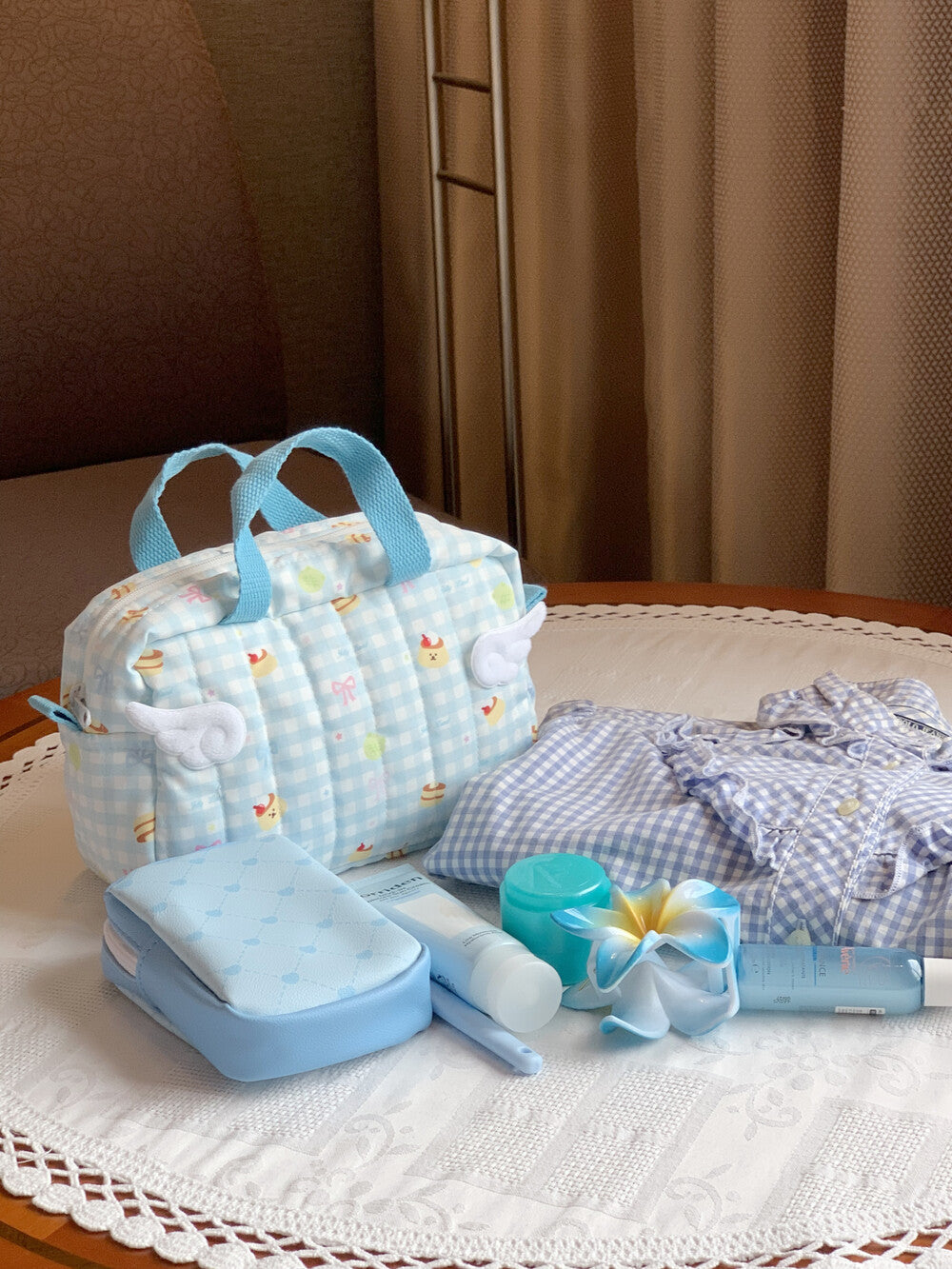 Jellyland Signature Pouch - Angel milk blue 手提化妝袋