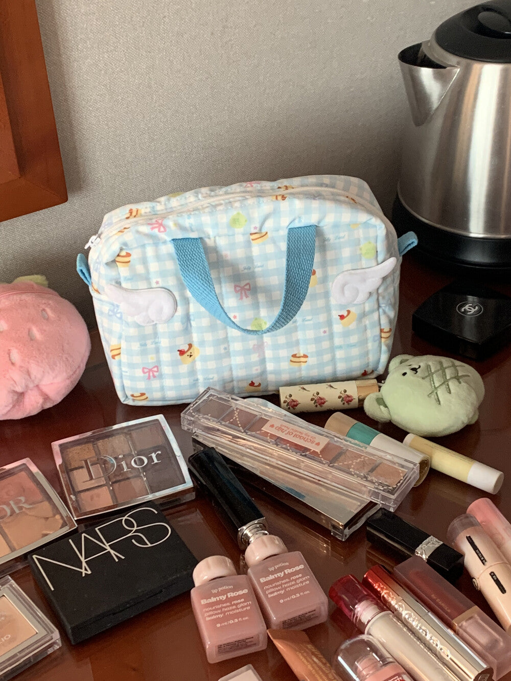 Jellyland Signature Pouch - Angel milk blue 手提化妝袋
