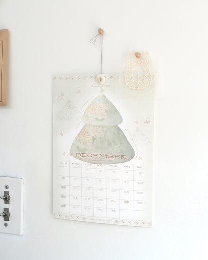 【第二輪預訂】I live with six cats 2026 Button Calendar 鈕扣月曆