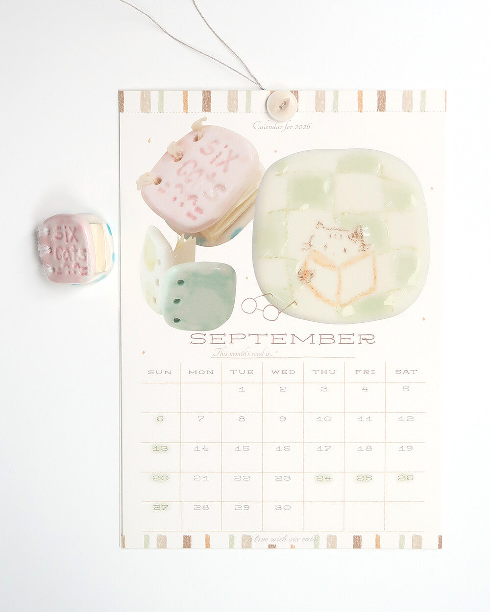 【第二輪預訂】I live with six cats 2026 Button Calendar 鈕扣月曆