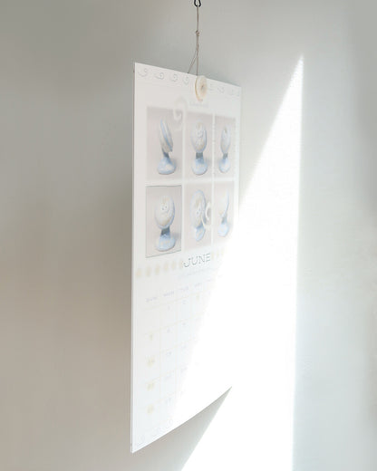 【第二輪預訂】I live with six cats 2026 Button Calendar 鈕扣月曆