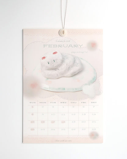 【第二輪預訂】I live with six cats 2026 Button Calendar 鈕扣月曆