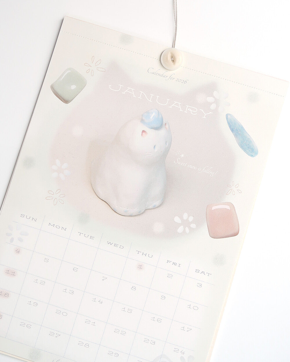 【第二輪預訂】I live with six cats 2026 Button Calendar 鈕扣月曆