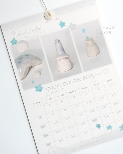 【第二輪預訂】I live with six cats 2026 Button Calendar 鈕扣月曆