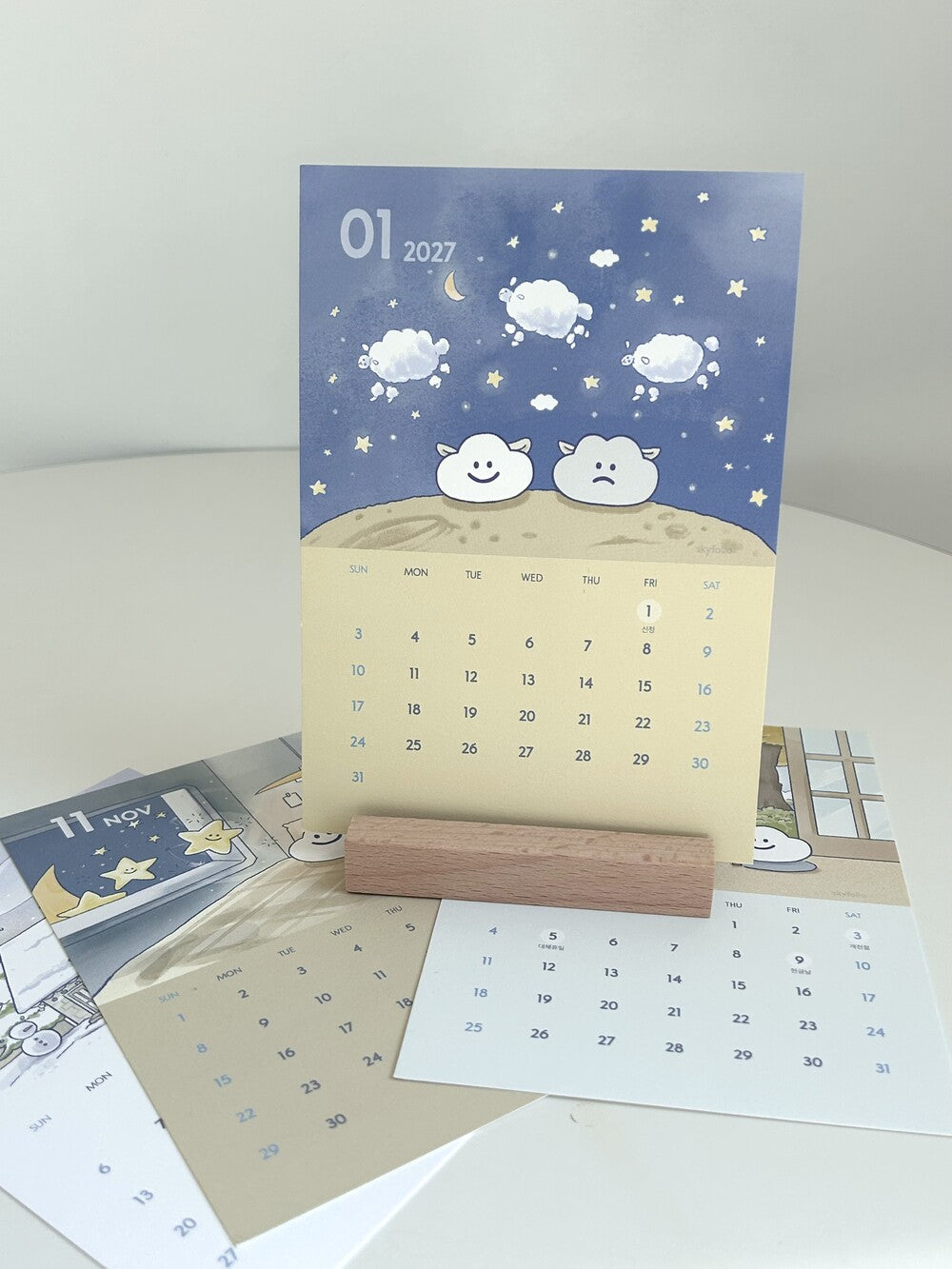 Skyfolio 2026 Postcard Calendar (B6) +Wood Holder