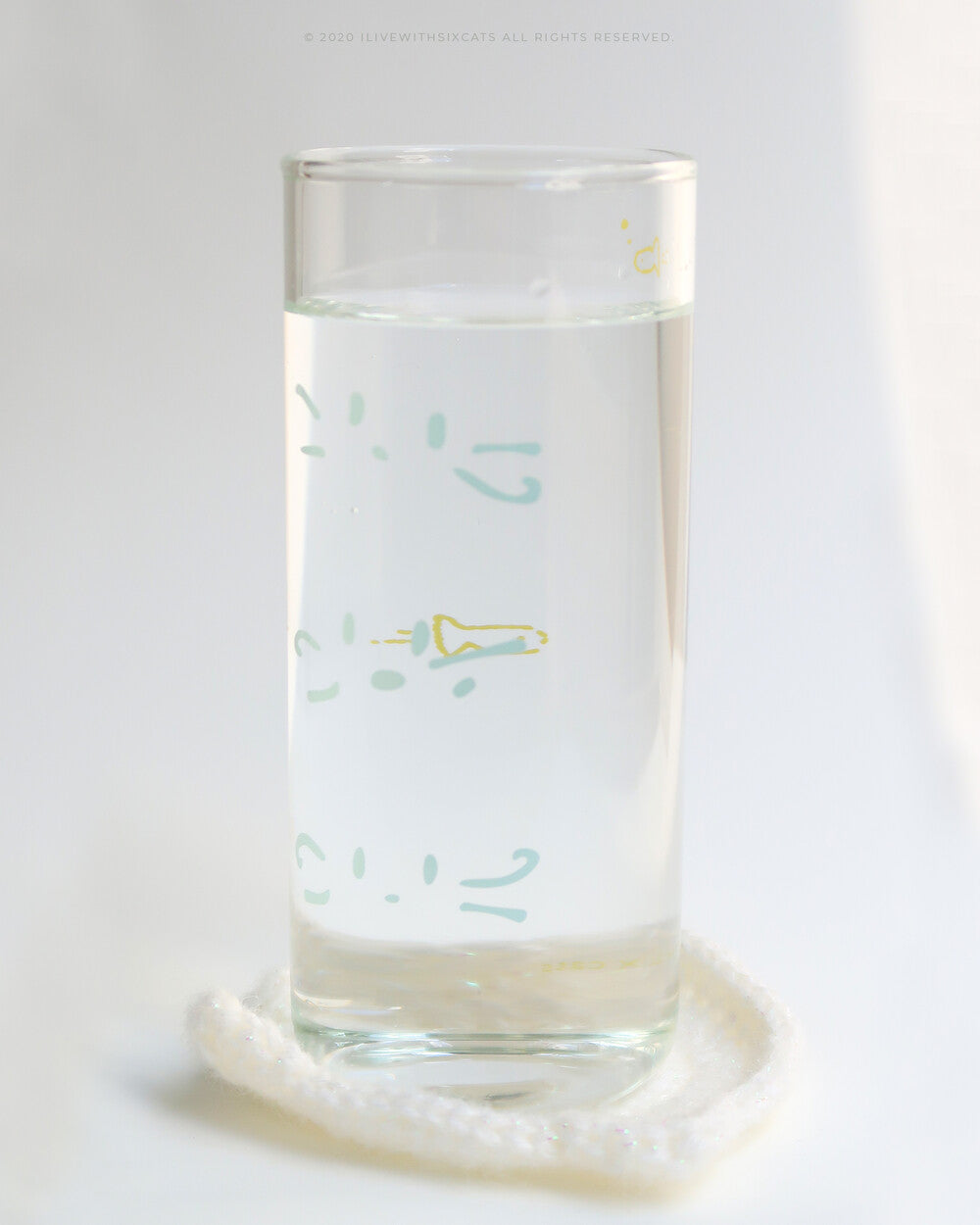 I live with six cats Snorkeling Cats Glass (430mL)