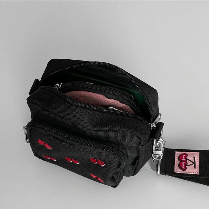 Mazzzzy Cherry Camera Pouch