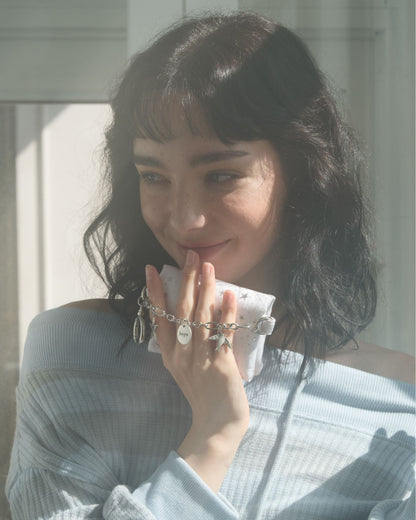 Cozing Star Chain wallet_white