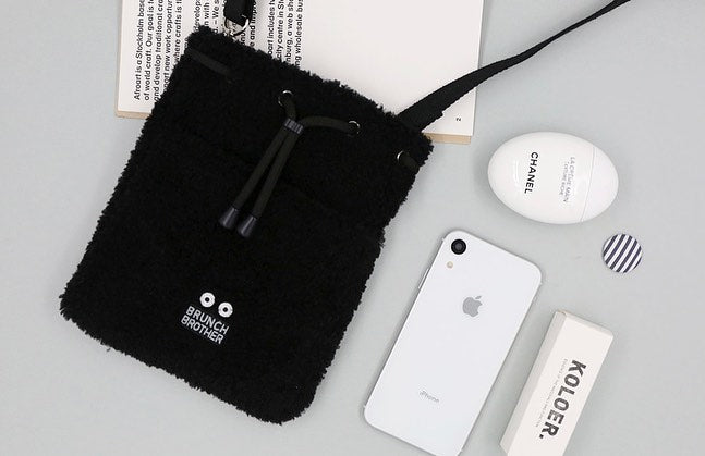 Brunch Brother Boucle Cross Bag