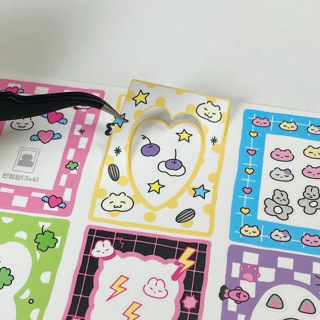 Heeheeclub ID Photo Frame Sticker