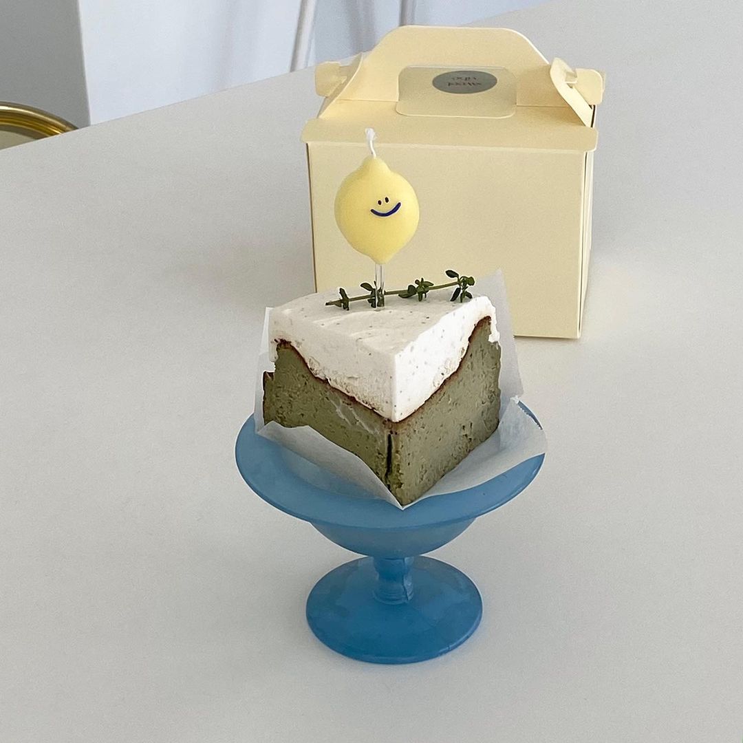 Second Morning Cake Candle (3P)