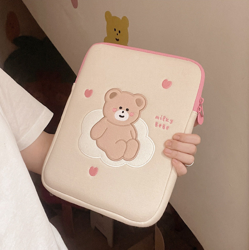 Malling Booth Milky Bebe Notebook Pouch (10/13/15 inch)