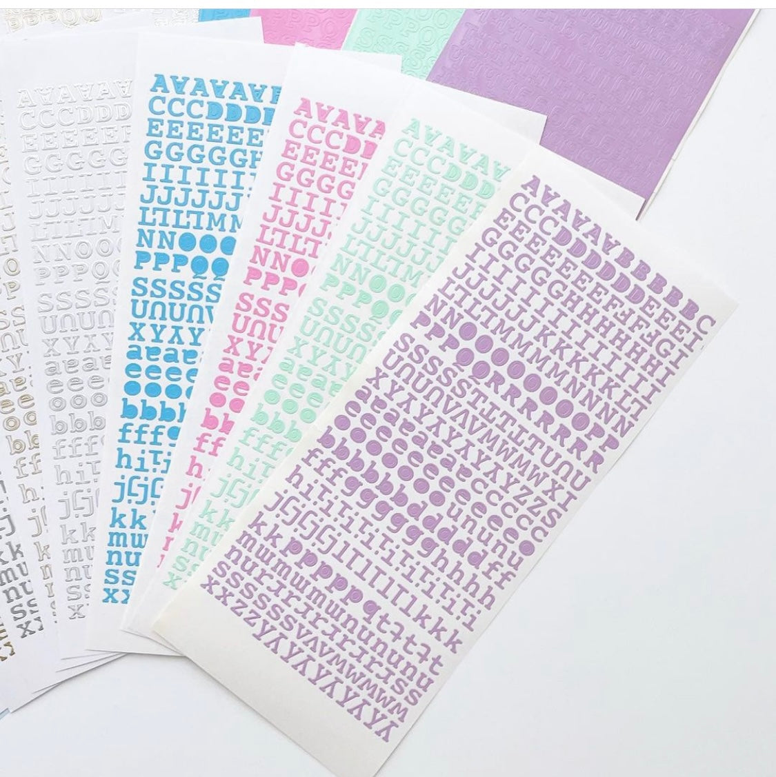 Love Me More Typewriter Alphabet Sticker (10張Pack)