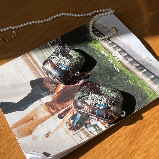 Mademoment Paris In Moment Bench Airpods Case