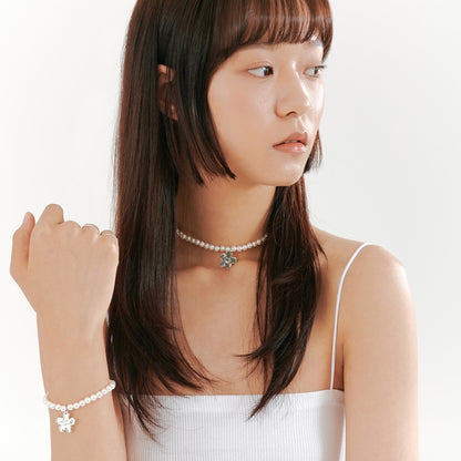 Almost Blue Smile Flower Bracelet