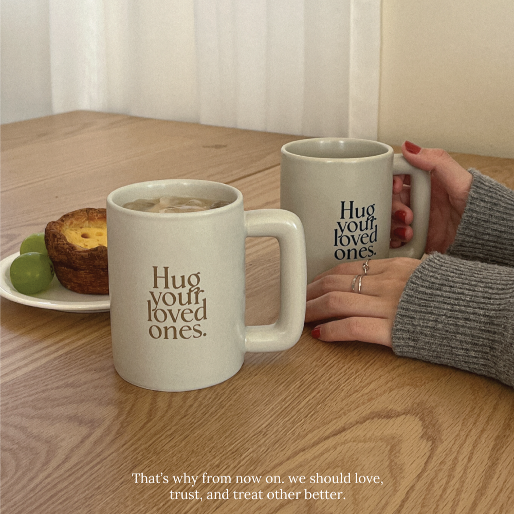 Mademoment Hug Love Mug (Navy/Brown)