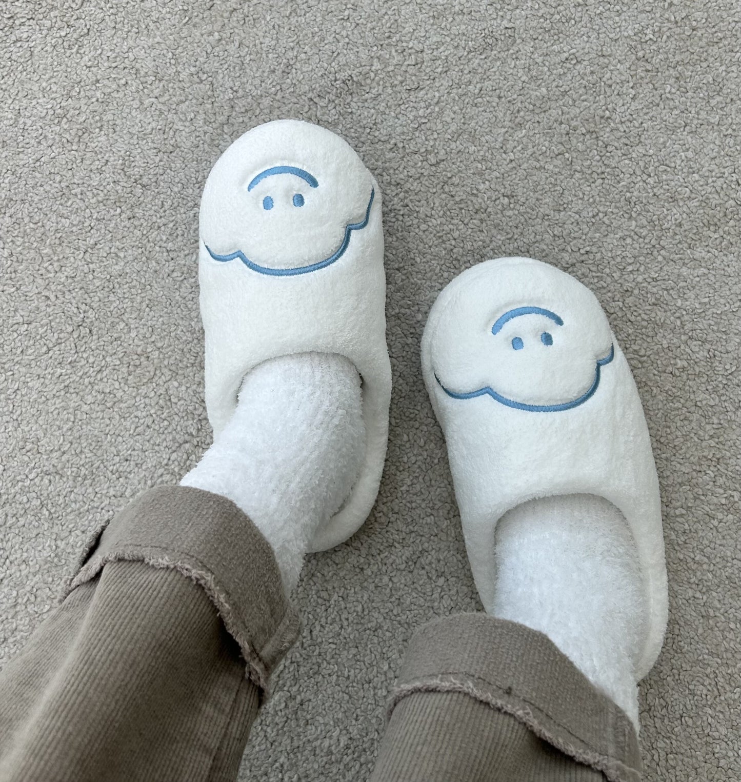 Skyfolio White Cloud Slippers/Room shoes 室內拖鞋